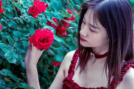 盛夏文旅“热”起来：山水消暑 非遗添彩 文旅融合新场景点燃消费激情